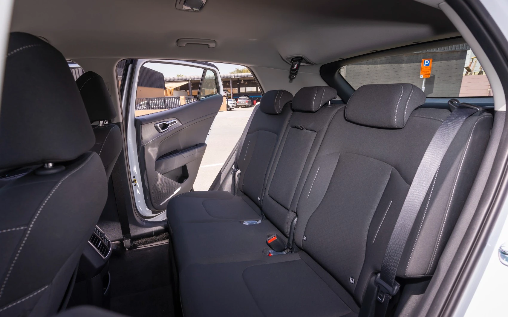  White KIA Sportage Photo 