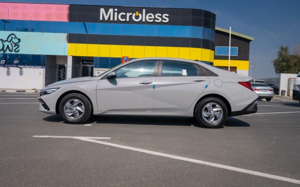  Grey Hyundai Elantra Photo 