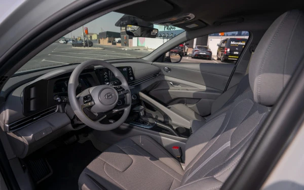  Grey Hyundai Elantra Photo 