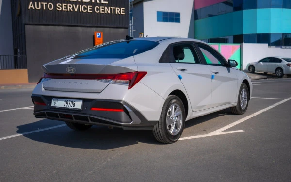  Grey Hyundai Elantra Photo 