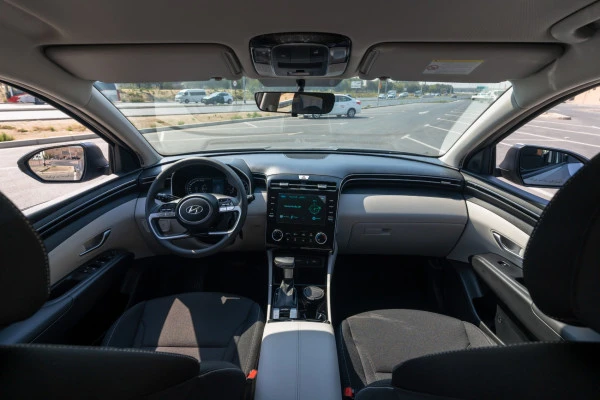  Silver Hyundai Tucson Photo 