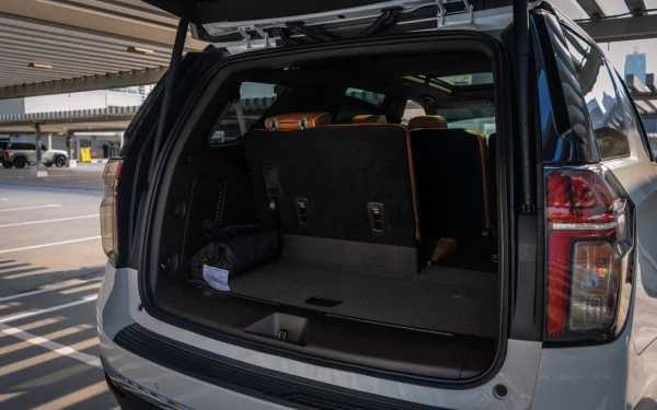  Beige Chevrolet Tahoe Photo 