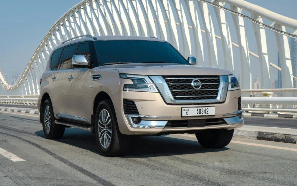  Beige Nissan Patrol Platinum V8 Photo 