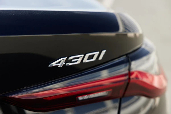  Black BMW 430i cabrio Photo 