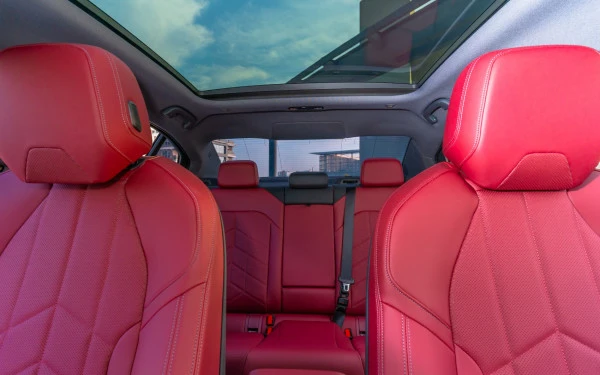  Black BMW 520i Photo 