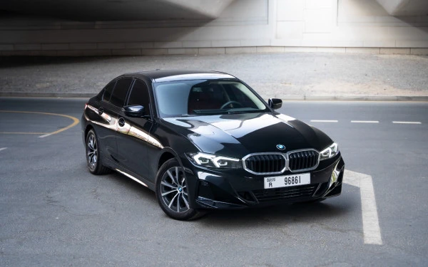  Black BMW 318i Photo 