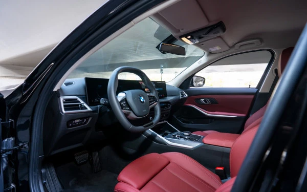  Black BMW 318i Photo 