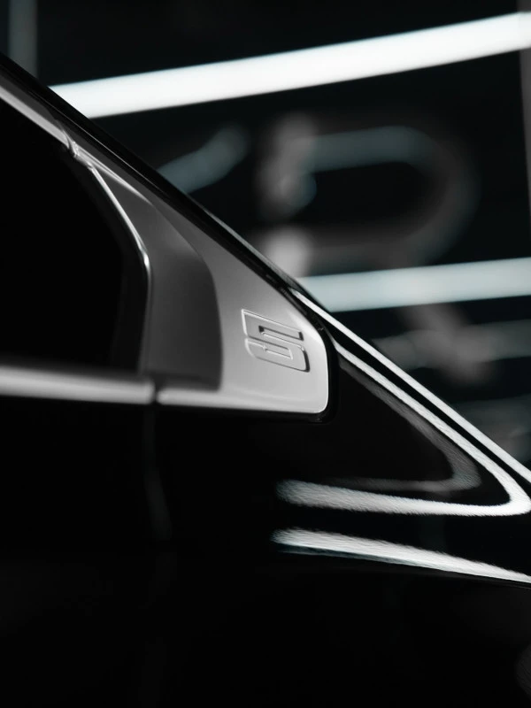  Black BMW 520i Photo 