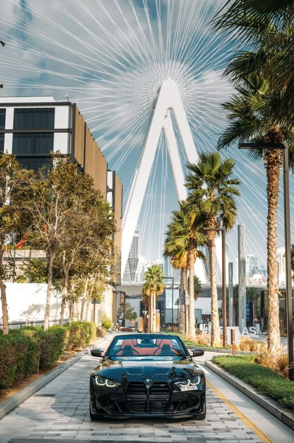  Black BMW 4M Sport Competition cabrio Photo 