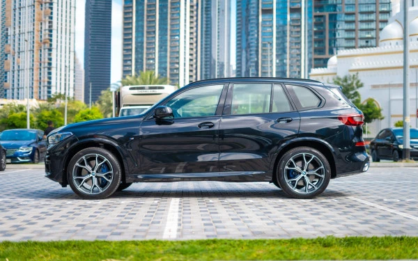  Black BMW X5 Photo 