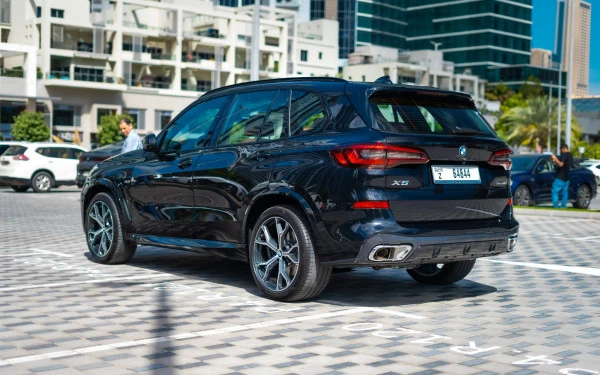  Black BMW X5 Photo 