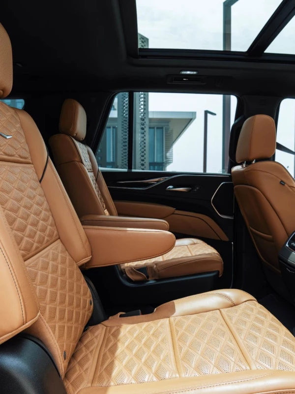  Black Cadillac Escalade Photo 