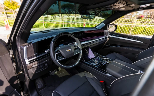  Black Cadillac Escalade ESV Photo 