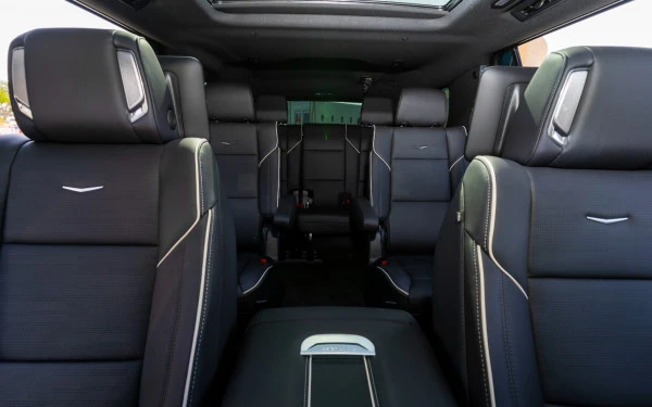  Black Cadillac Escalade ESV Photo 