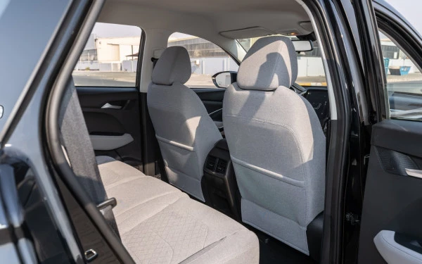  Black Chevrolet Captiva Photo 