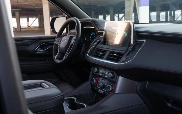  Black Chevrolet Tahoe RST Photo 