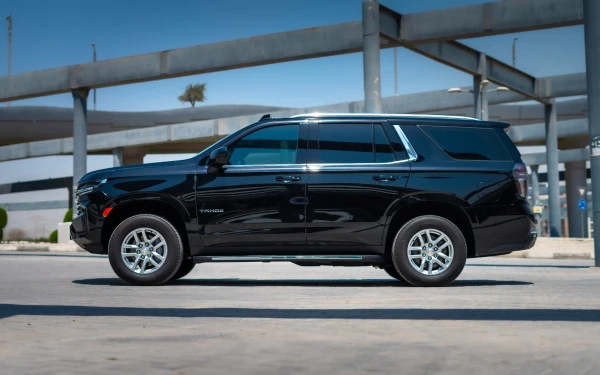  Black Chevrolet Tahoe Photo 