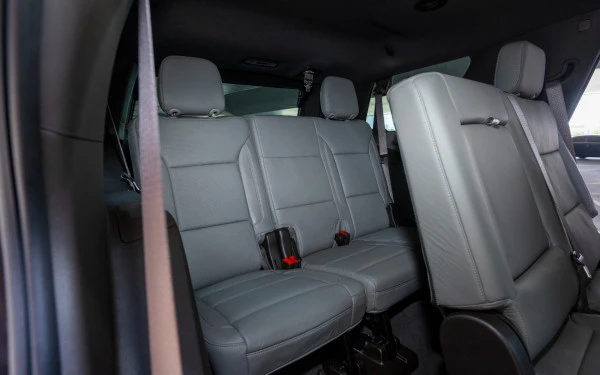  Black Chevrolet Tahoe Photo 