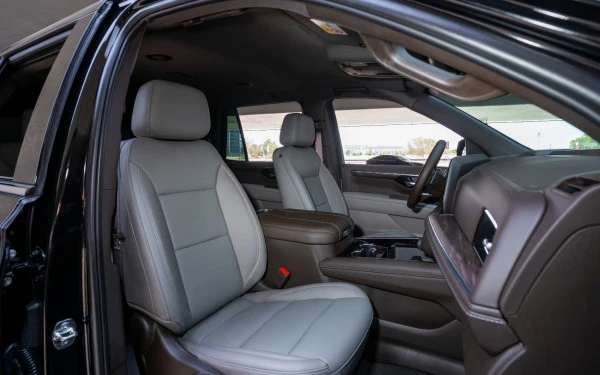  Black Chevrolet Tahoe Photo 