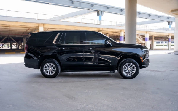  Black Chevrolet Tahoe Photo 