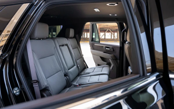  Black Chevrolet Tahoe Photo 