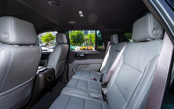  Black Chevrolet Tahoe Photo 