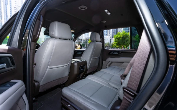  Black Chevrolet Tahoe Photo 