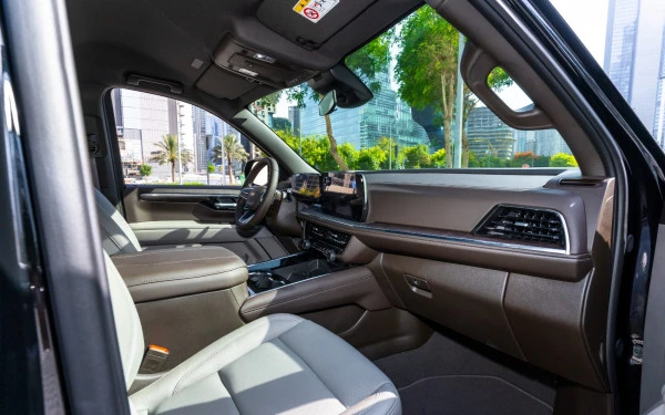  Black Chevrolet Tahoe Photo 