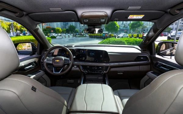  Black Chevrolet Tahoe Photo 