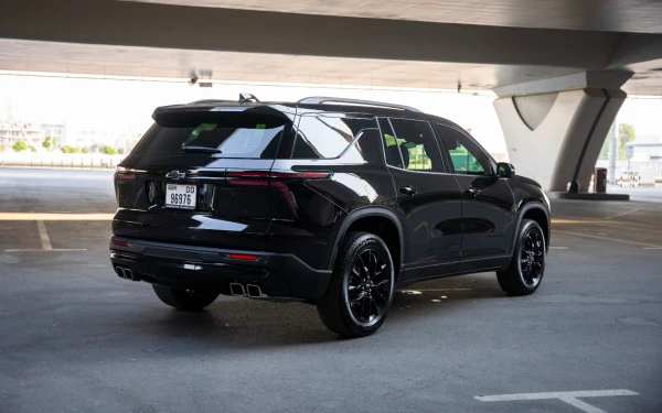  Black Chevrolet Traverse Photo 