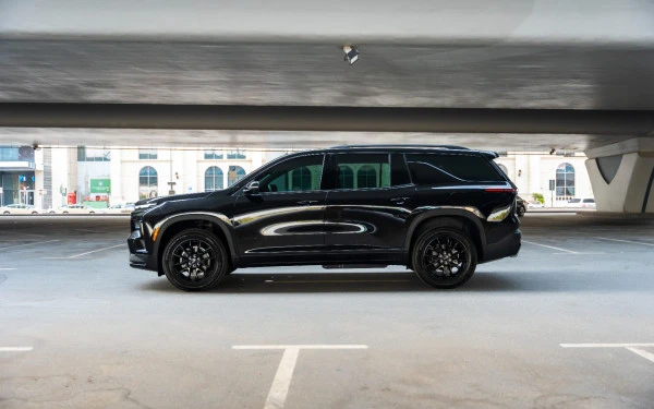  Black Chevrolet Traverse Photo 