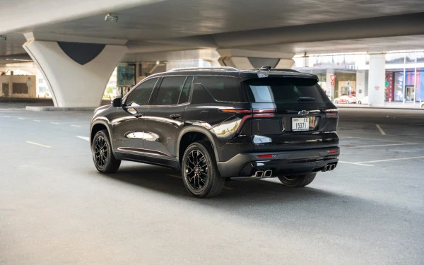  Black Chevrolet Traverse Photo 