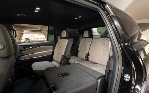  Black Chevrolet Traverse Photo 