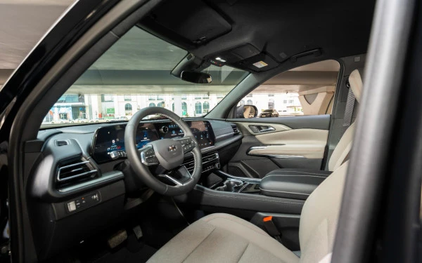  Black Chevrolet Traverse Photo 