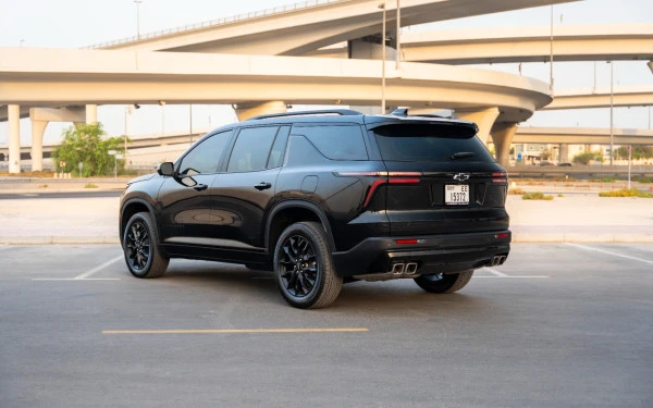  Black Chevrolet Traverse Photo 