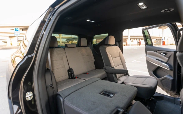  Black Chevrolet Traverse Photo 