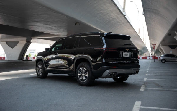  Black Chevrolet Traverse Photo 