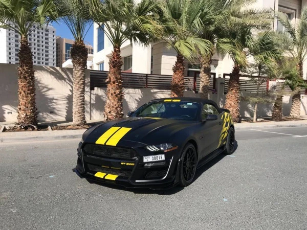  Black Ford Mustang V8 cabrio Photo 
