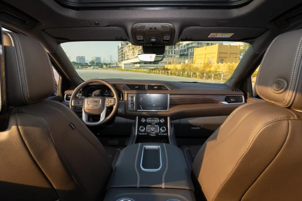  Black GMC Yukon XL Photo 