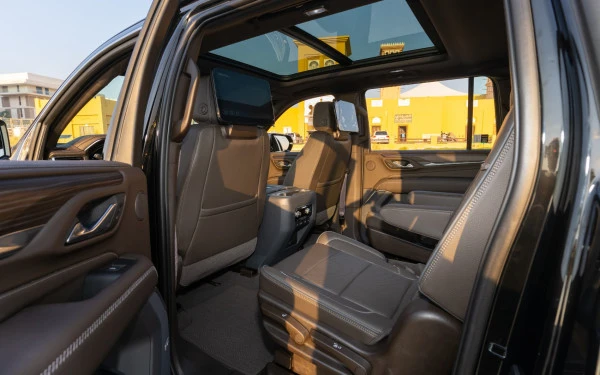  Black GMC Yukon XL Photo 