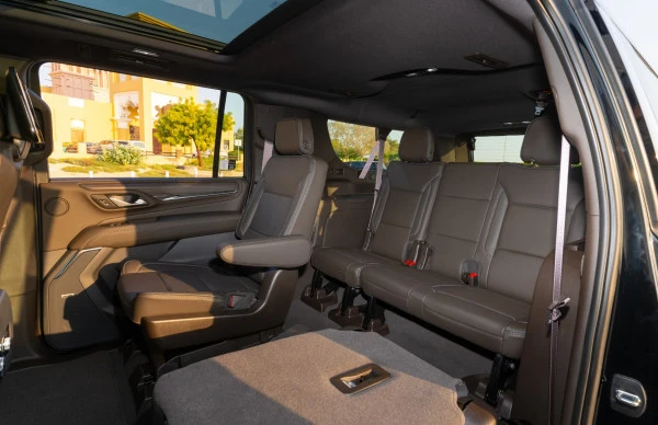  Black GMC Yukon XL Photo 