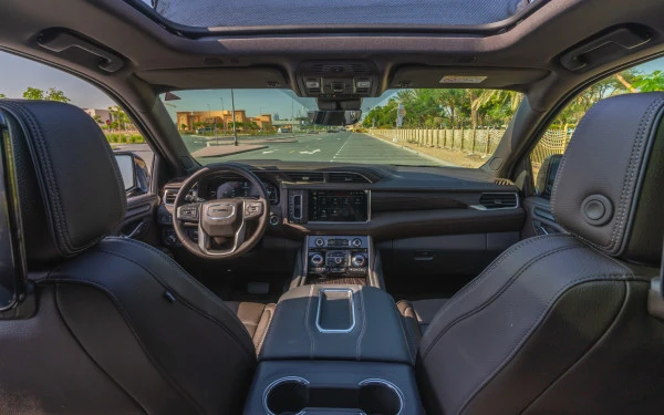  Black GMC Yukon Denali Photo 