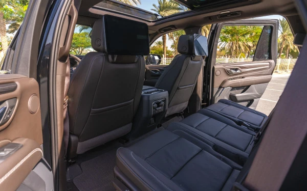  Black GMC Yukon Denali Photo 