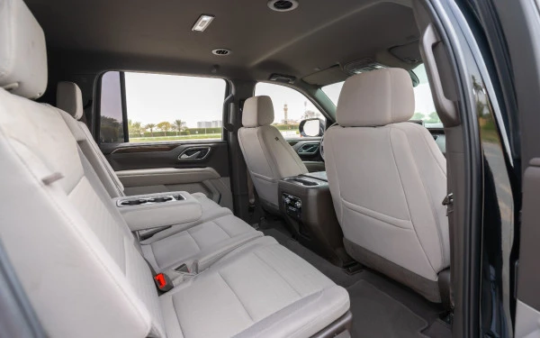  Black GMC Yukon XL SLE Photo 