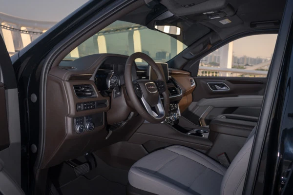  Black GMC Yukon Photo 