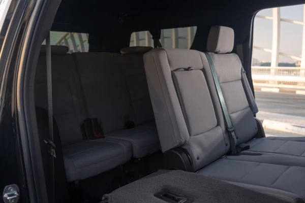  Black GMC Yukon Photo 