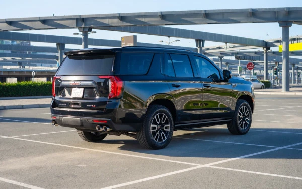  Black GMC Yukon AT4 Photo 