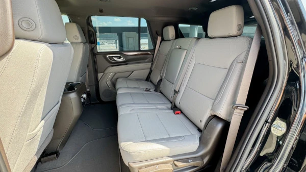  Black GMC Yukon Photo 