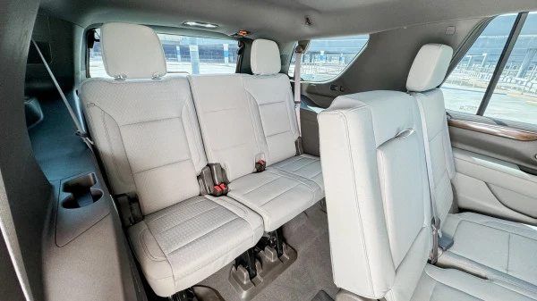  Black GMC Yukon Photo 