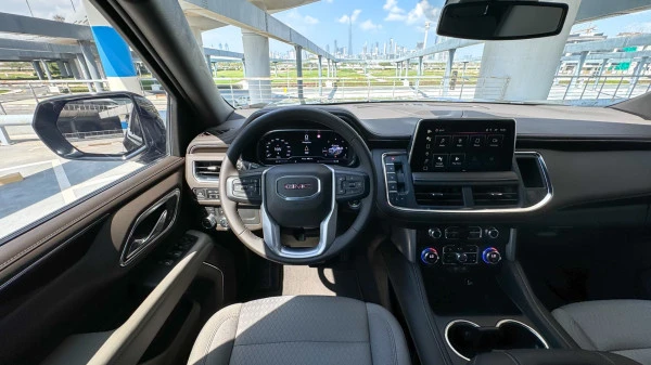  Black GMC Yukon Photo 